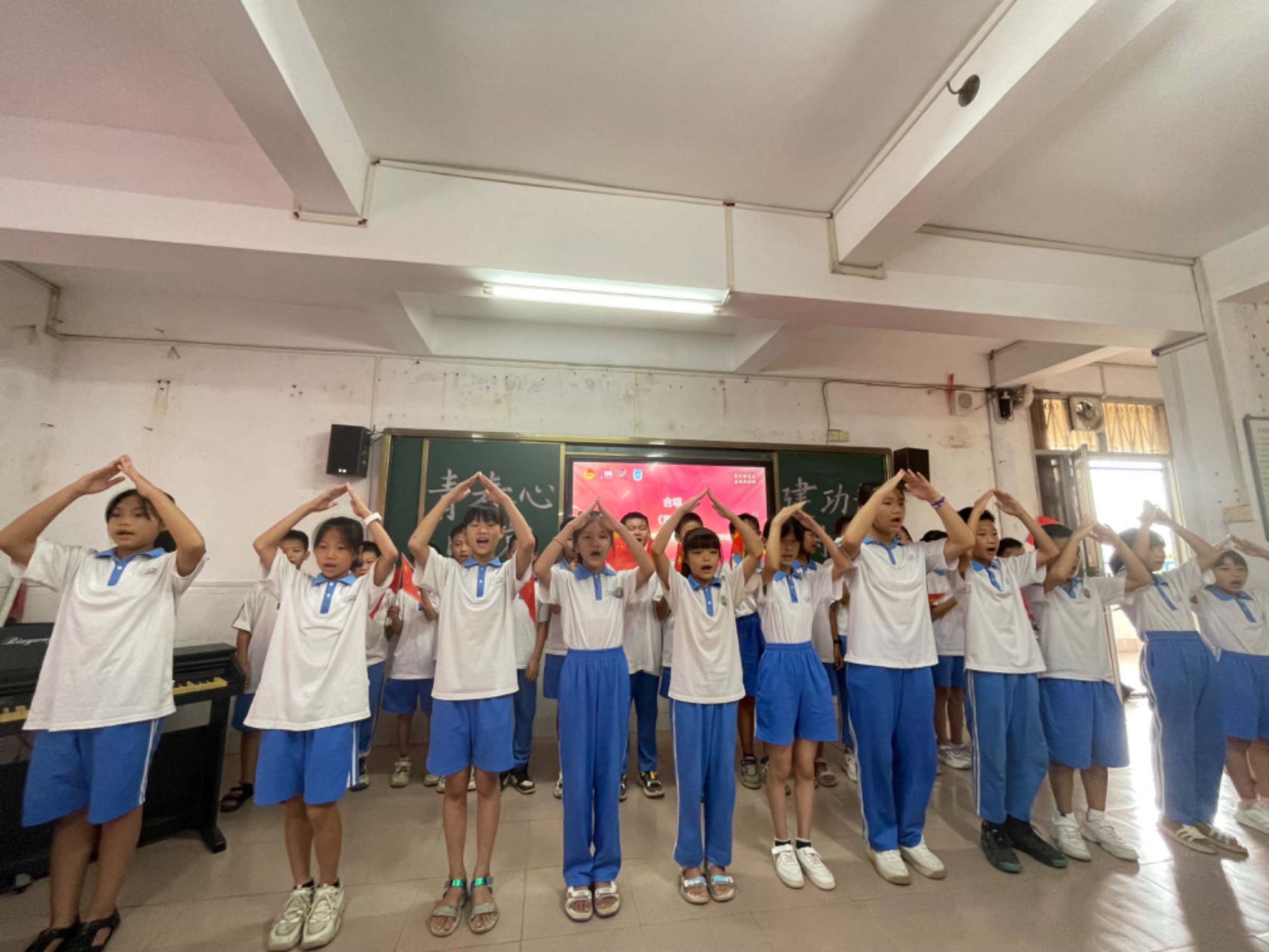 实践团队开展灯塔学习会活动