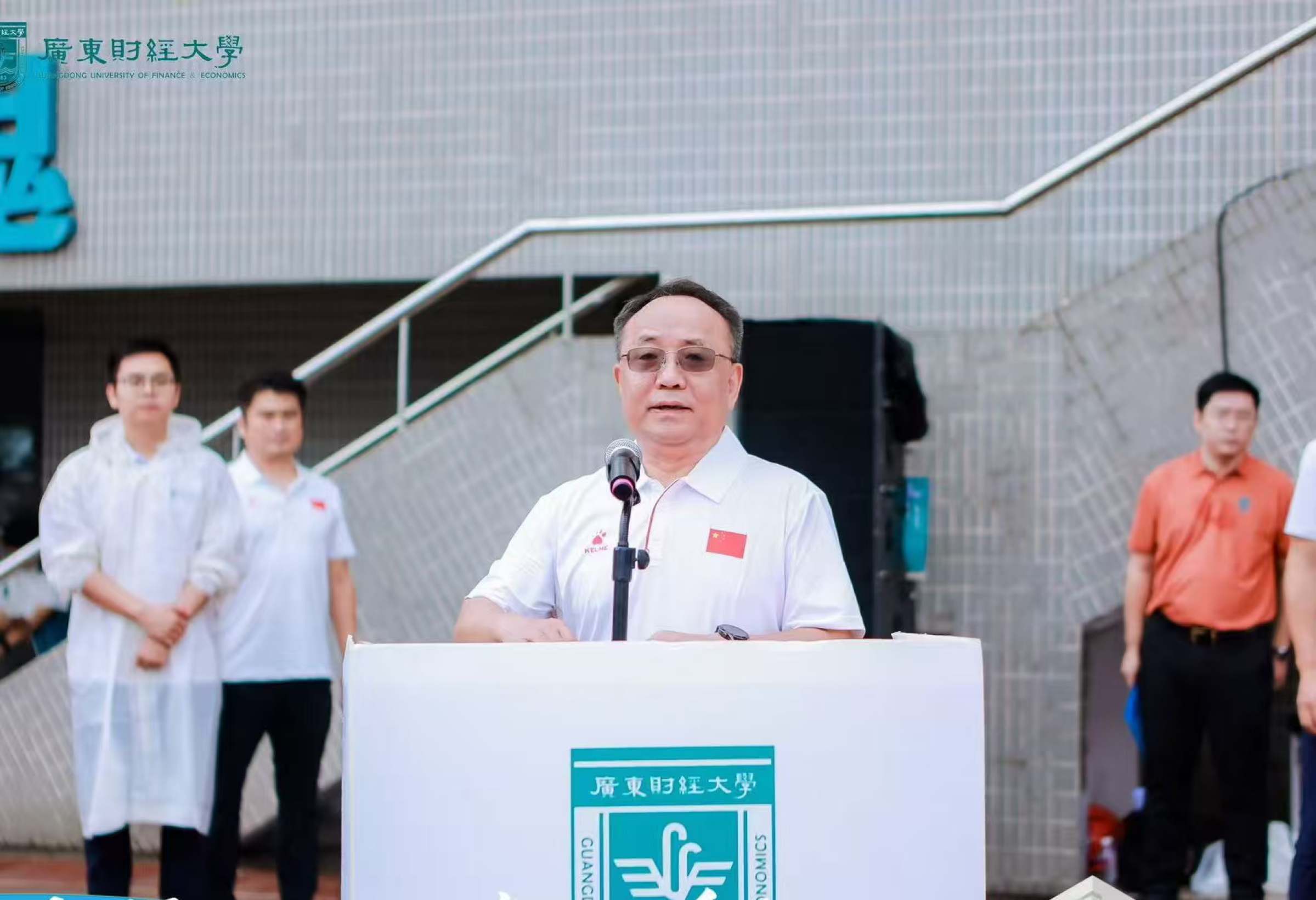 于海峰校长致辞