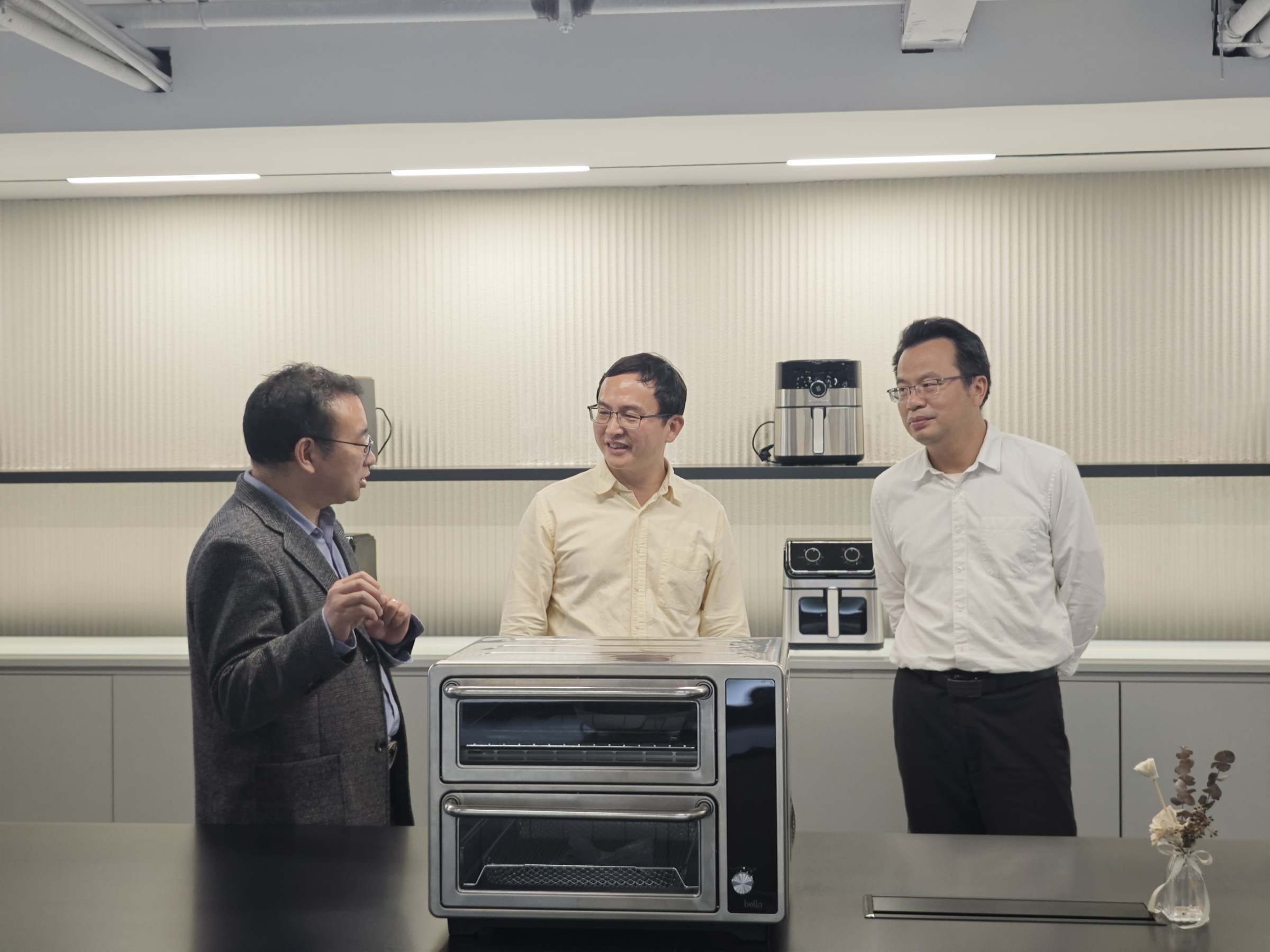 参观走访广东伊莱特电器有限公司