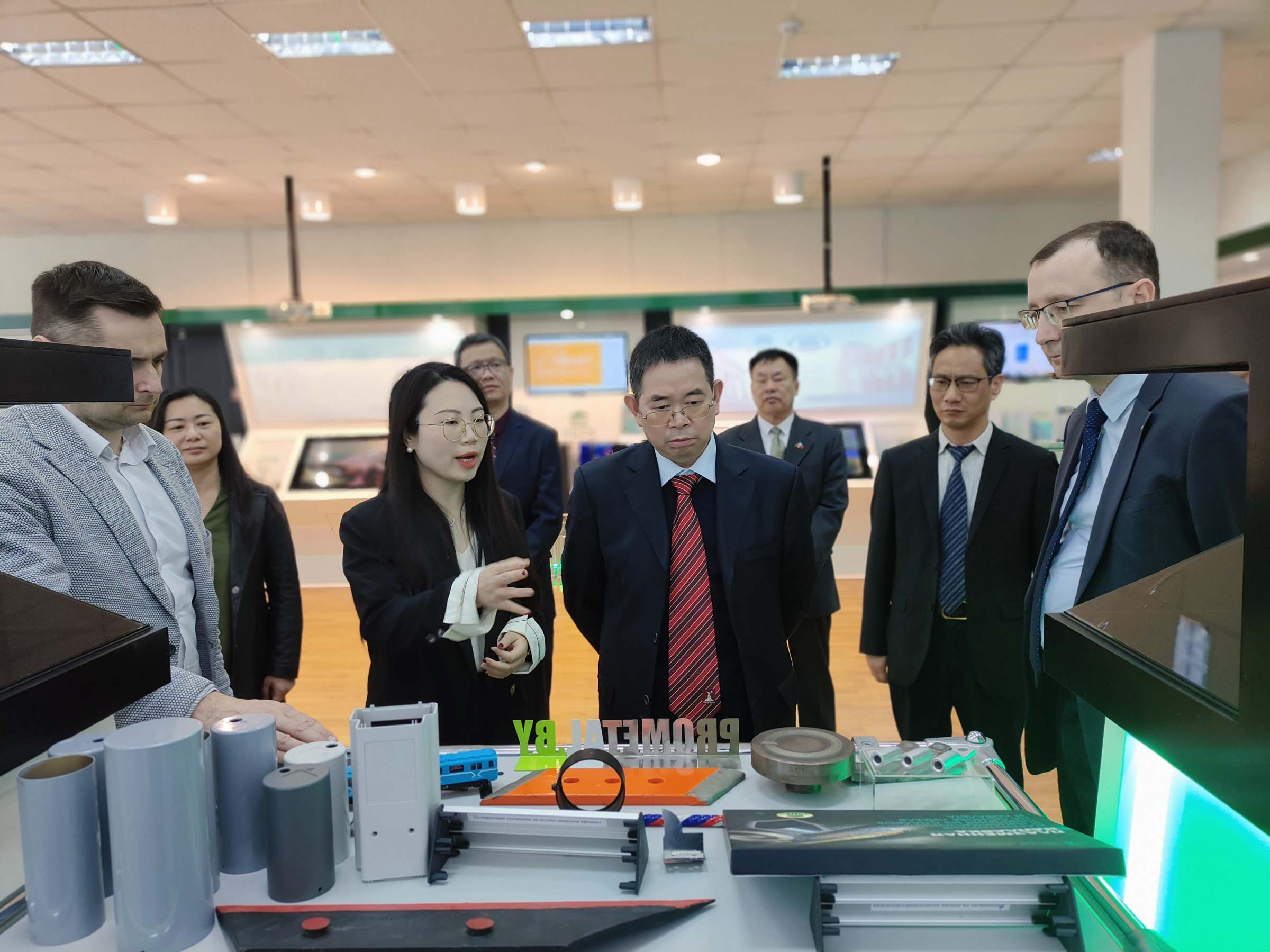 访问白俄罗斯国立技术大学产业园