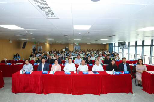 我校举办“琶洲会客厅”第二期“智驭 AI· 赋能业财-共探企业数智化转型之道”专场活动