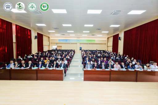 地理与环境经济学院参加粤港澳高校环境生态工程联盟学术研讨会并作报告