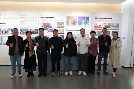 奥运冠军陈小敏校友重返母校