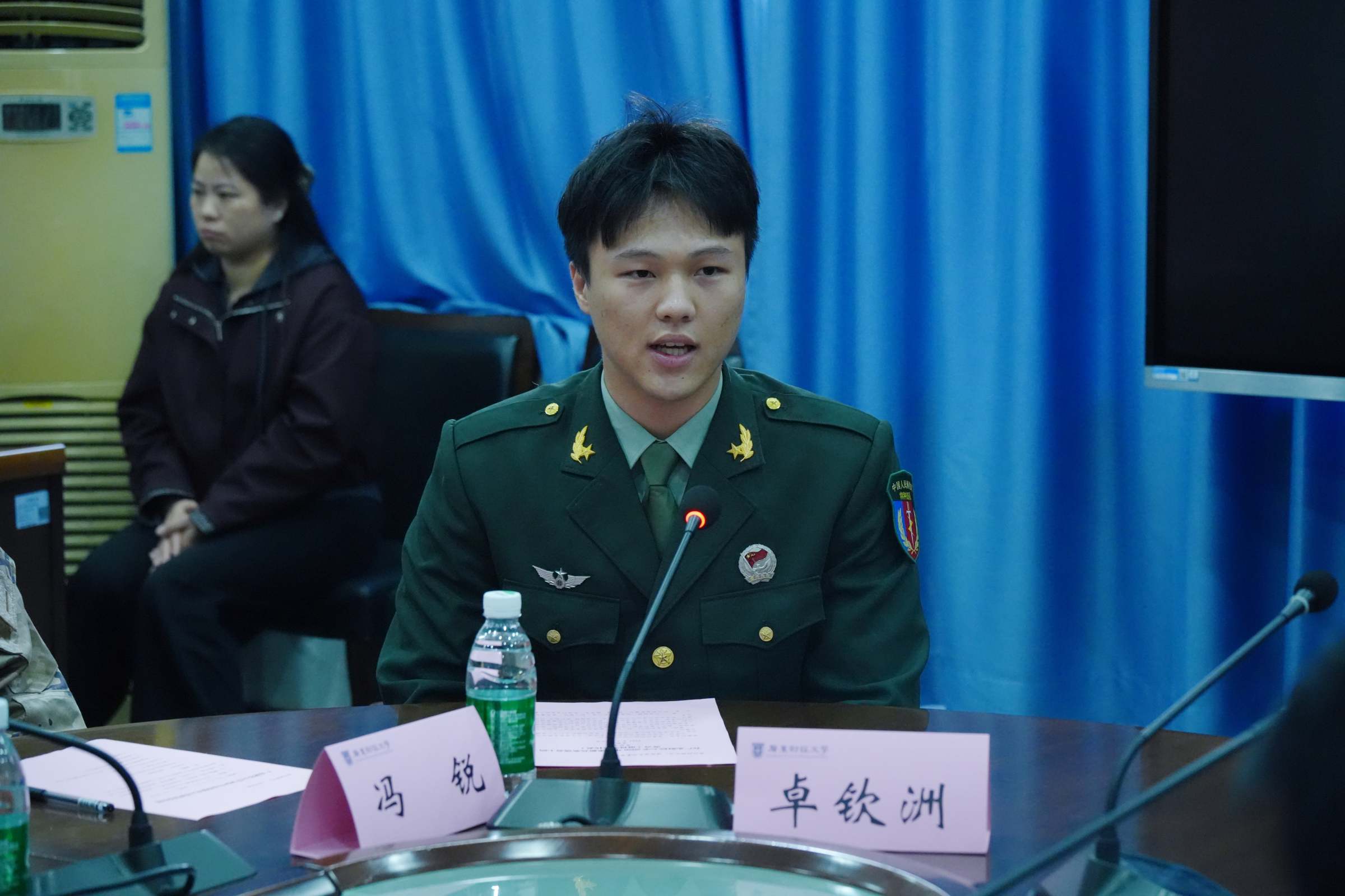 退伍老兵代表发言